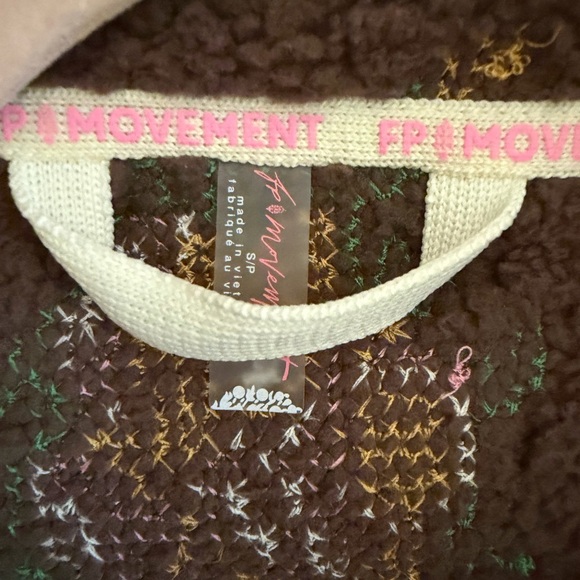 FP Movement Mountain High Embroidered Half Zip Fleece size Small - Picture 2 of 3